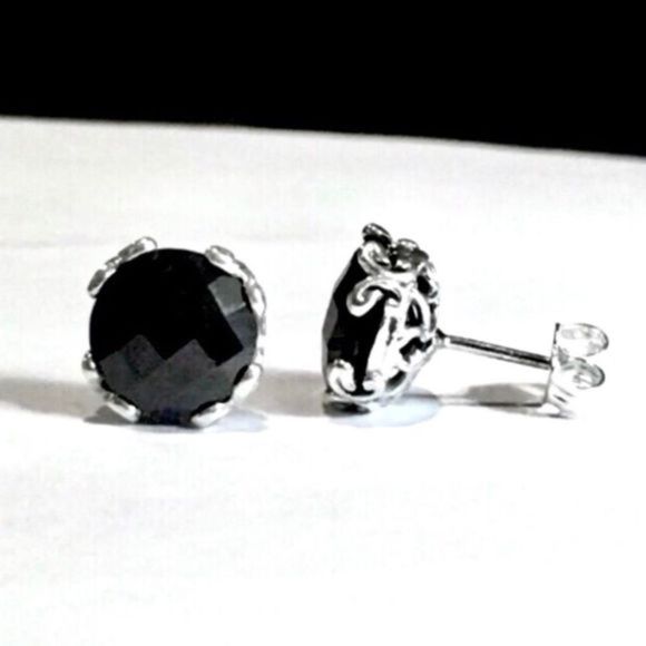 SAMULE B Sterling Silver Cushion Cut Black Spinel Faceted Earrings - Picture 6 of 15